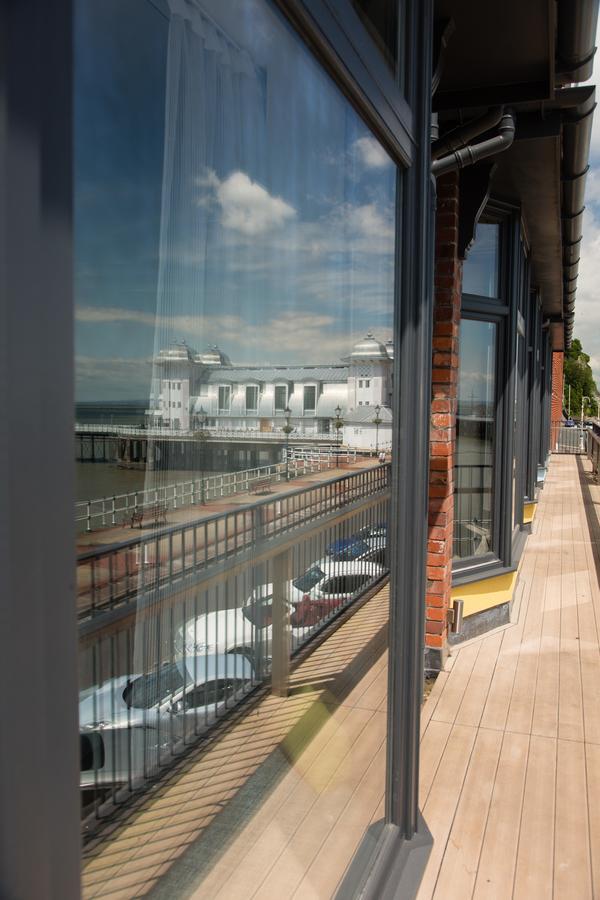 Restaurant James Sommerin Hotell Penarth Exteriör bild